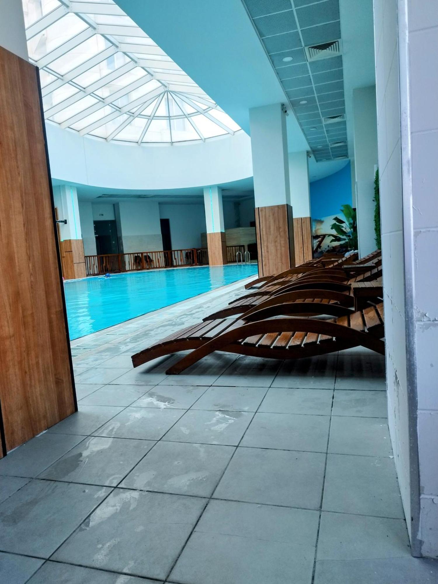 Skopje Sky City 19Th Floor Twin & 12Th Floor & 25Th & 33 Floor Apartments & With Pool & Spa & Gym & Parking Included In Price Exterior foto
